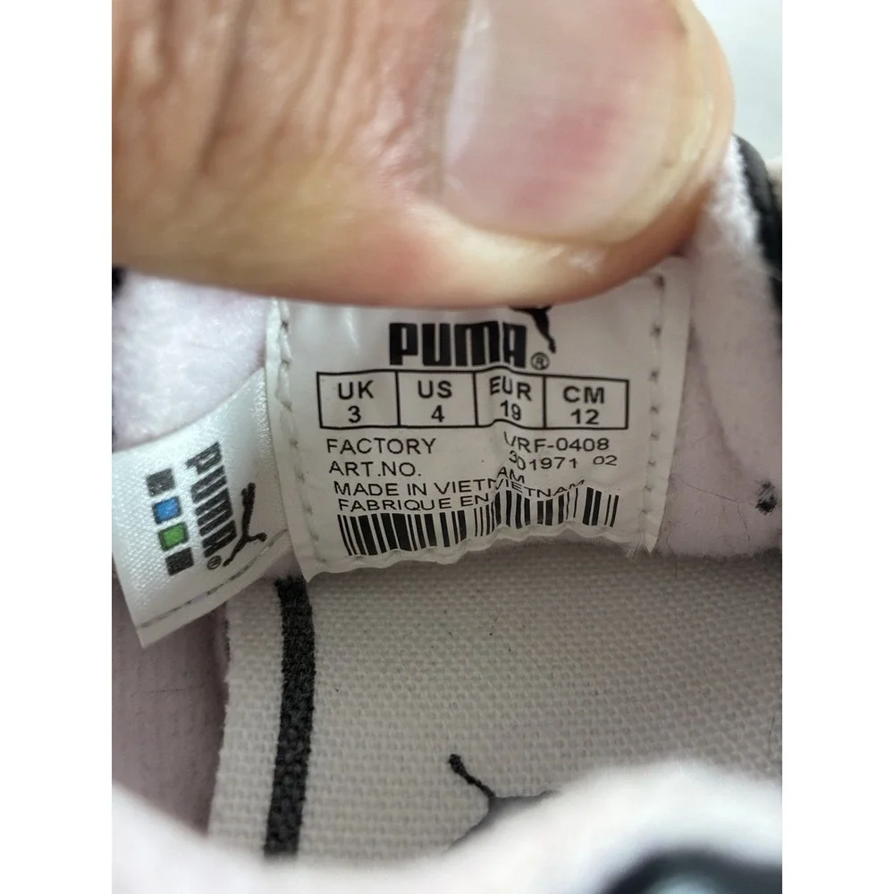 Puma Baby Sneakers size 4 Speed Cat Soft Bottoms Shoes Crib Black Pink